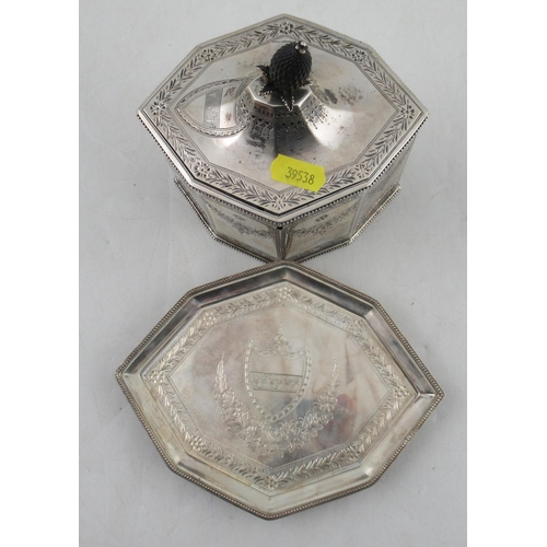 270 - A Georgian silver tea caddy and stand, of octagonal form, with engraved floral swags and leaf border... 