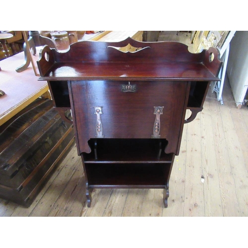 45 - A late 19th century Arts and Crafts oak Bureau in the manner of Shapland & Petter