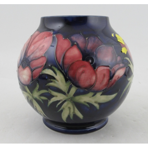 187 - A Moorcroft pottery vase, decorated in the Anemone pattern, height 7ins