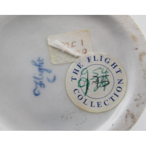 199 - From the collection of Lord & Lady Flight, An 18th century Worcester cup and saucer, two saucer dish... 