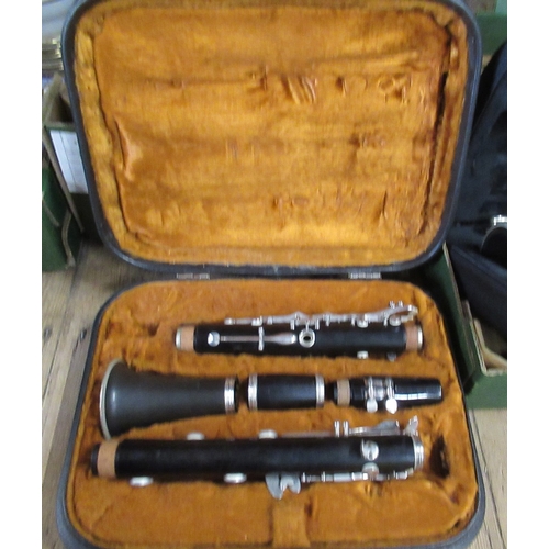 382 - Three Clarinets