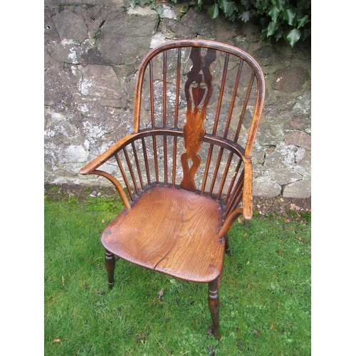 113 - An Antique Windsor chair with pierced splat