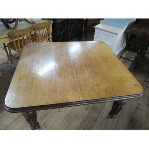 31 - A mahogany extending dining table with no extra leaves 48ins x 53ins, height 30ins