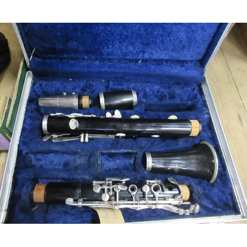 334 - Three clarinets