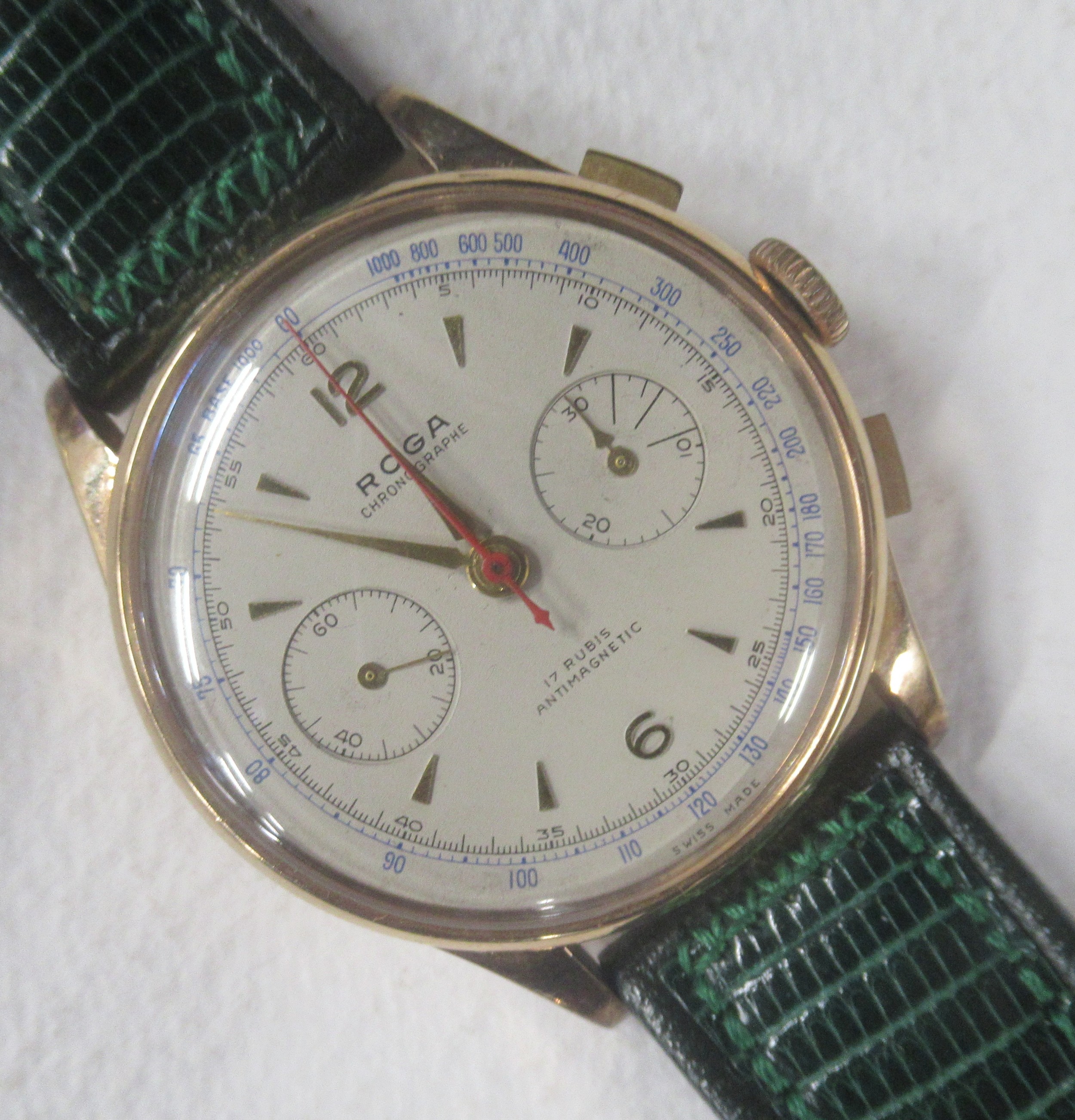 A Roga Automatic Chronograph 18k gold cased wrist watch, with leather strap