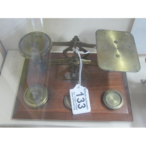 133 - Postal scales & weights