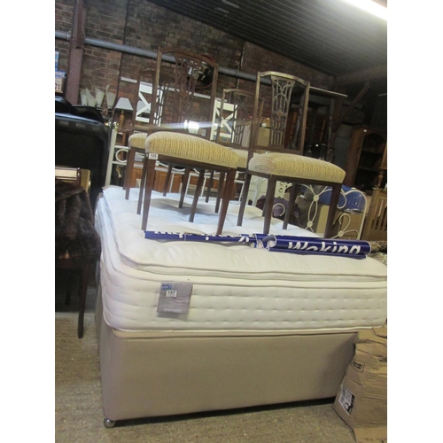 197 - Double divan with drawers