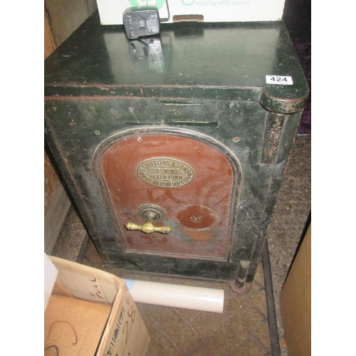 424 - Griffiths & sons safe NO BACK