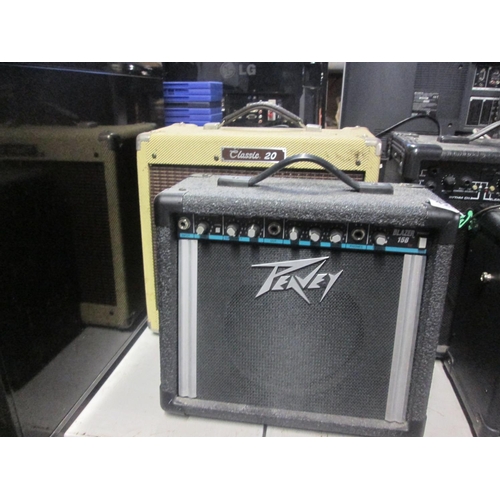 428 - 2 Guitar amps