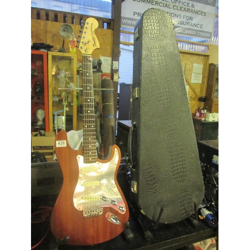 439 - electric guitar (serial number 0291152)