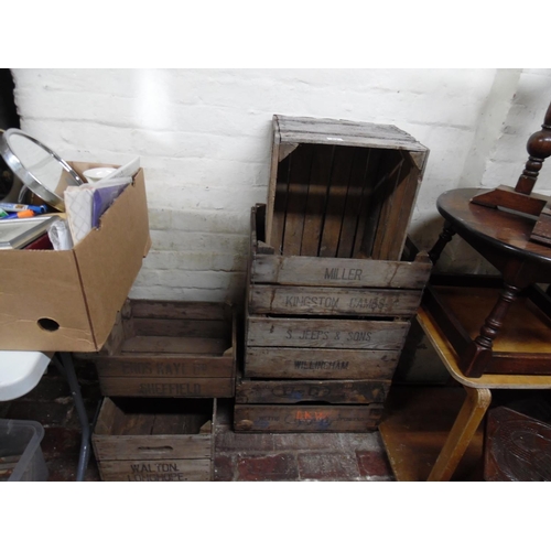 62 - 6 Vintage wooden crates