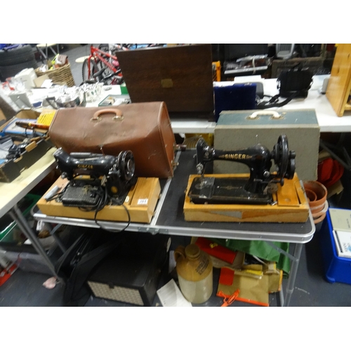 201 - 2 singer sewing machines