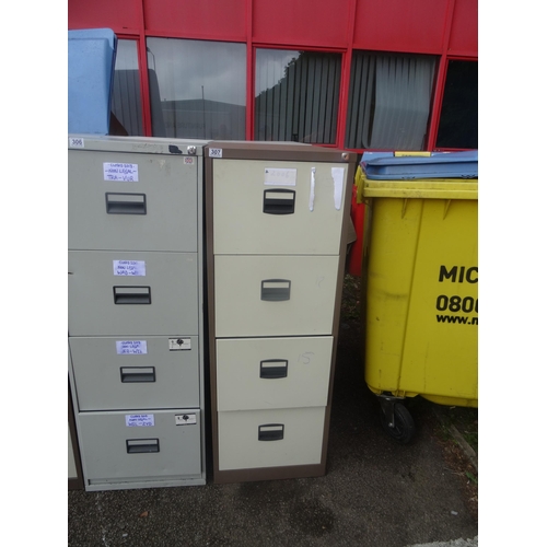 307 - 2 x 4 drawer filing cabinets