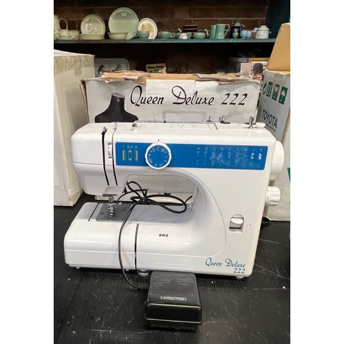 Queen Deluxe 222 Sewing Machine