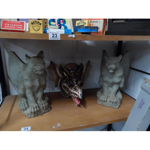 24 - Decorative gargoyles x 2 & painted mask