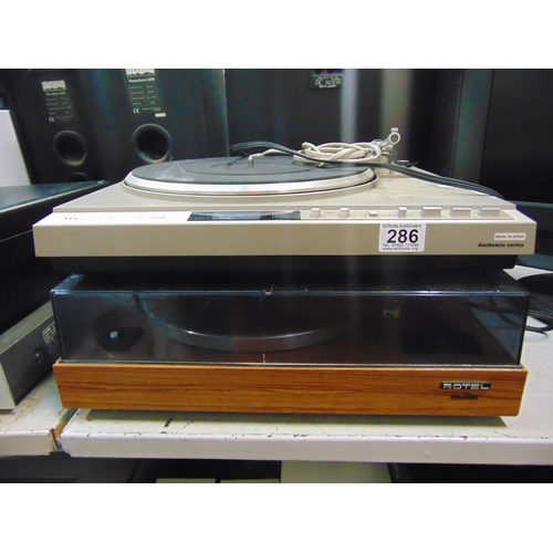 286 - Rotel RP-900 records player & 1 other