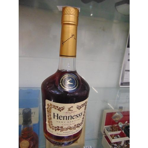 335 - hennessy.