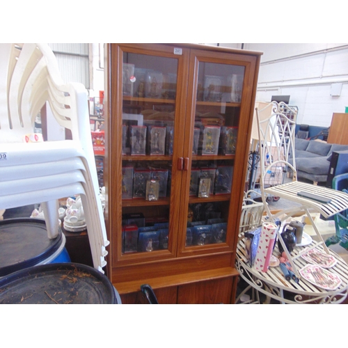 241 - Display cabinet