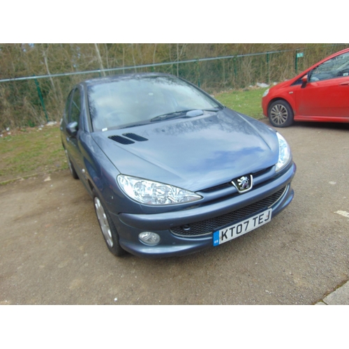 398 - Peugeot 206, MOT Nov 2023, approx 33K Miles, Automatic transmission.