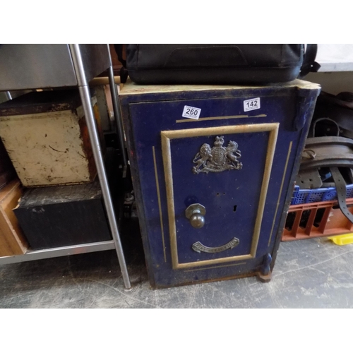 260 - Small safe NO KEY