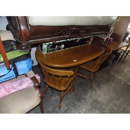 53 - Oval dinging table & 4 chairs