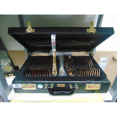 23 - Canteen cutlery