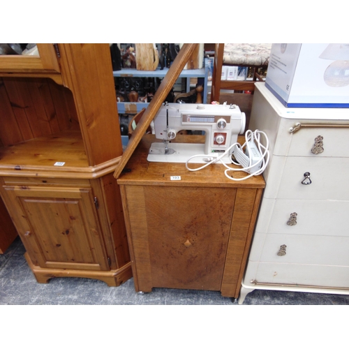 103 - Cabinet sewing machine