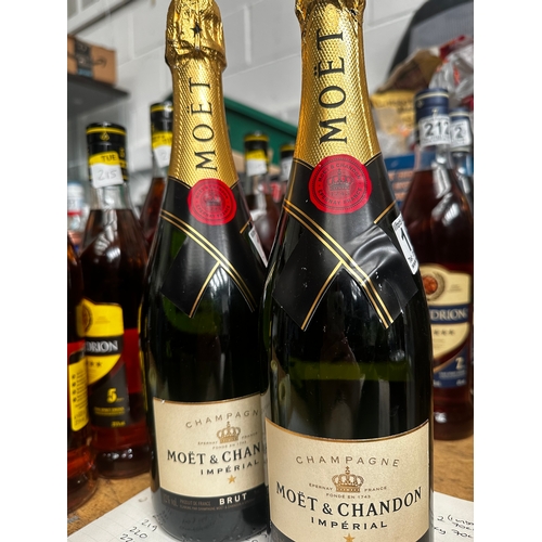 163 - 2 x bottles of moët and Chandon brut imperial