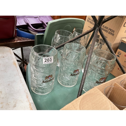 203 - qty pub glasses