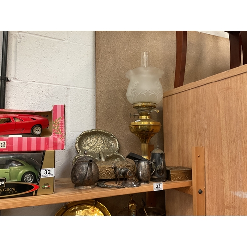 33 - Shelf metal ware