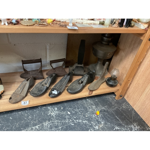 37 - Vintage cast shoe lasts etc
