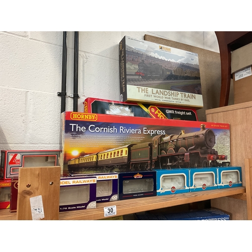 34 - Railway model boxes.