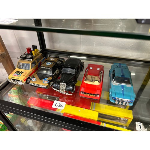 630 - 1:24 scale model cars