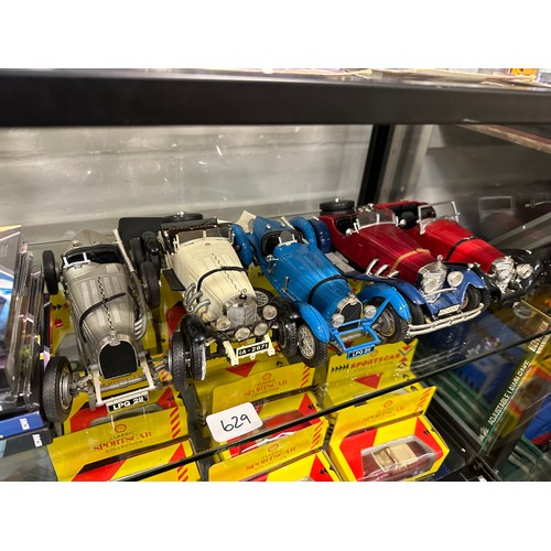 629 - 1:18 scale model cars