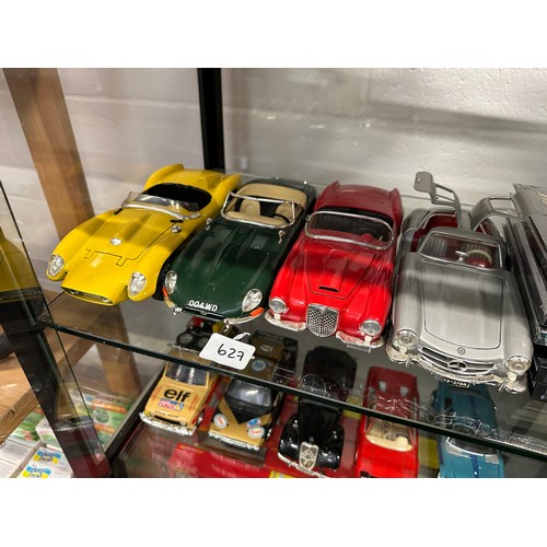 627 - 1:18 scale model cars