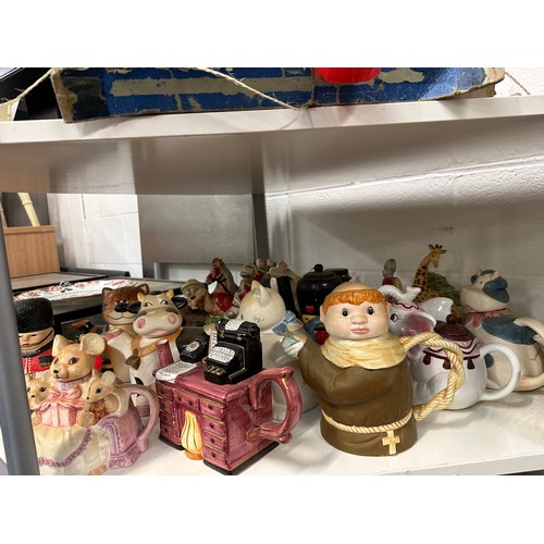 379 - Shelf teapots