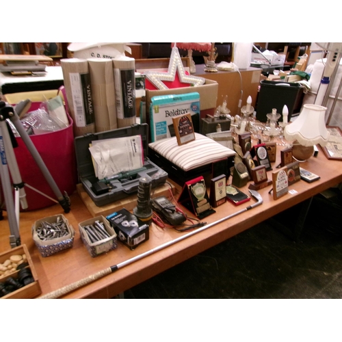 77 - Bric-a-brac, electrics etc