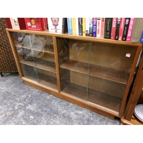 154 - Retro sliding glass cabinet
