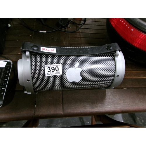 390 - Goodmans portable speaker