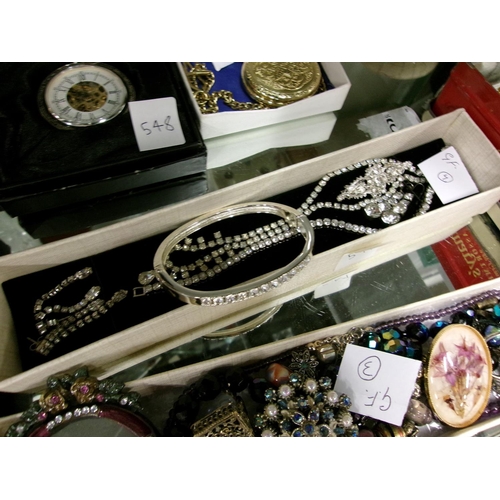 547 - Costume Jewellery