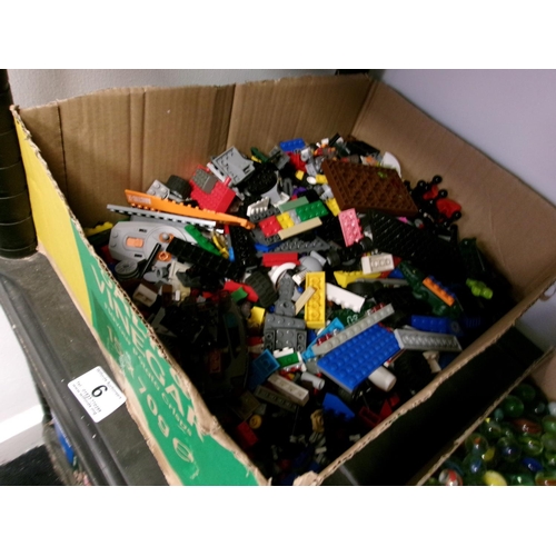 6 - Box Lego