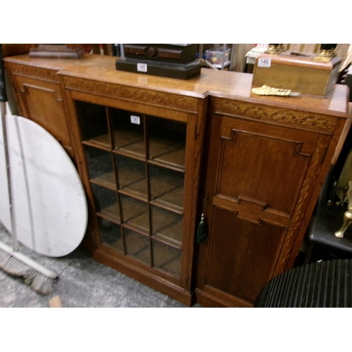 147 - Display cabinet