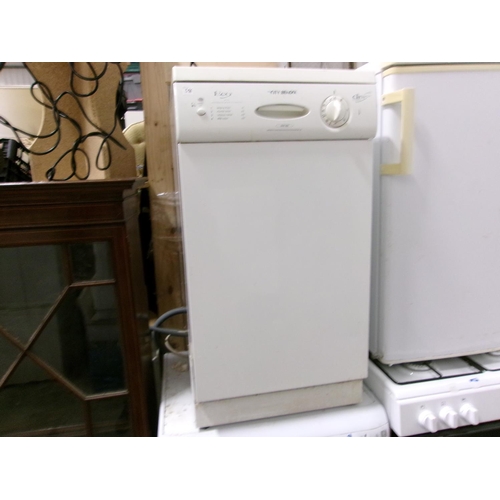 596 - Slimline Dishwasher