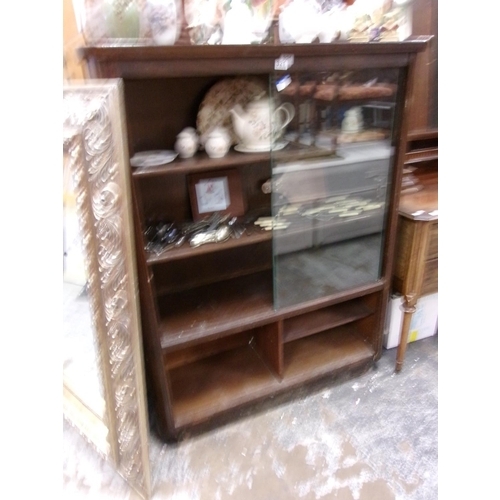 321 - Display cabinet