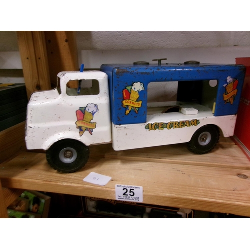 25 - Triang ice cream van