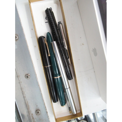 551 - Assorted Fountain Pens With 14k Nibs