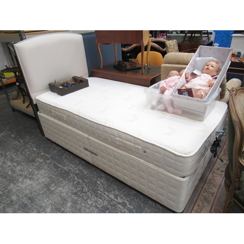 208 - Single Electric adjustable massage bed.