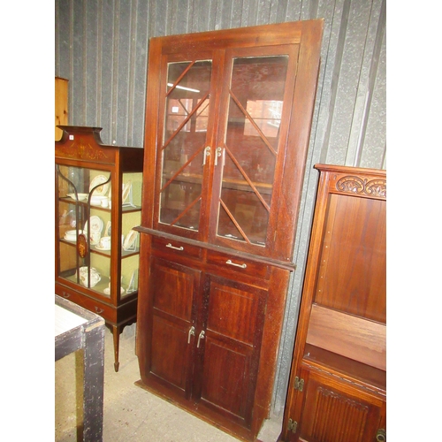 311 - Dispaly Cabinet