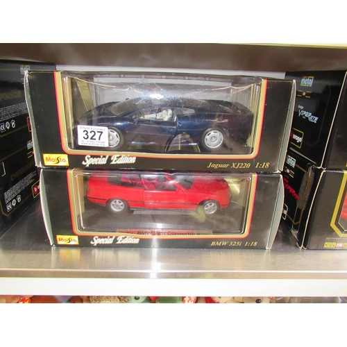 327 - 2 x 1:18 Model Cars