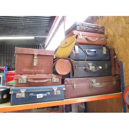 488 - Qty Vintage Suitcases & Bags